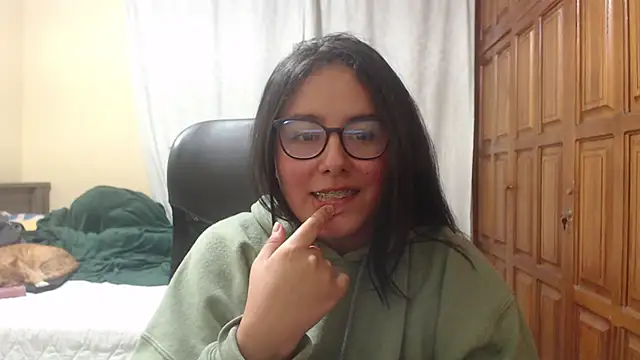 Venus cat  online show from 17, 4, 2026