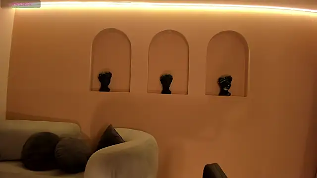 Snapshot of EmilyJohnsonX1 chatting on 25, 10, 2025 EmilyJohnsonX1 online show from 25, 10, 2025