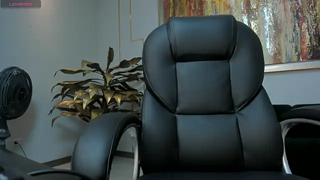 Snapshot of EmilyJohnsonX1 chatting on 15, 11, 2025 EmilyJohnsonX1 online show from 15, 11, 2025