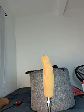 MerliaSsomer online show from 4, 4, 2026