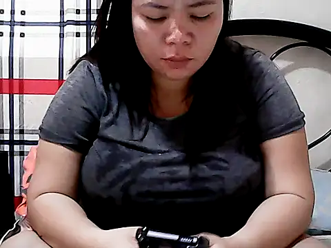 HornyPussie69 online show from 1, 4, 2026