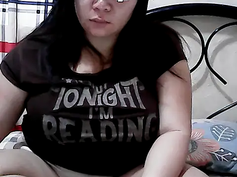 Snapshot of HornyPussie69 chatting on 17, 4, 2026 HornyPussie69 online show from 17, 4, 2026