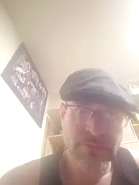 Snapshot of Curious9884 chatting on 18, 5, 2026 Curious9884 online show from 18, 5, 2026