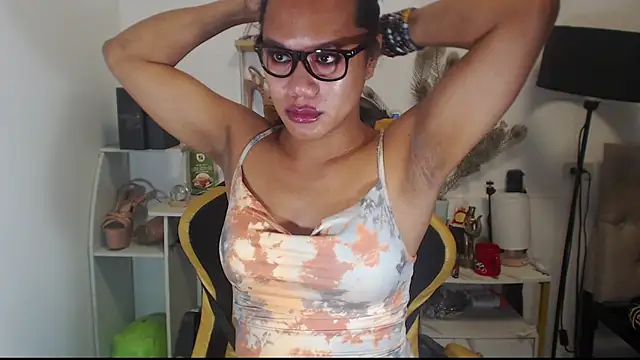 hugecockyurikaa online show from 16, 10, 2025