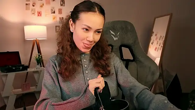 branchwithflowerss online show from 24, 11, 2025