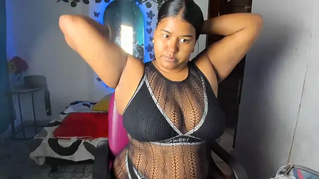 Snapshot of Ebony_luna chatting on 22, 7, 2026 Ebony luna online show from 22, 7, 2026