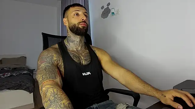 MasculineGuy99 online show from 9, 11, 2025