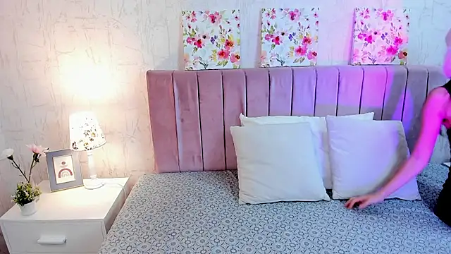 Olivia johansson online show from 1, 11, 2025