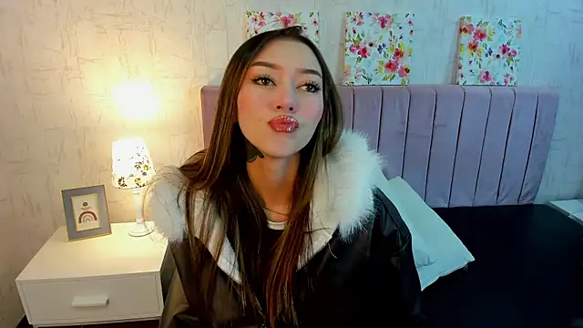 Olivia johansson online show from 10, 11, 2025