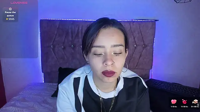 Snapshot of Mia_lopez_1 chatting on 1, 5, 2026 Mia lopez 1 online show from 1, 5, 2026
