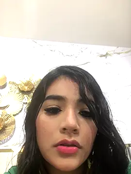 Emilycute18   online show from 13, 11, 2025