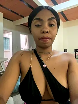 Snapshot of Itanydiorr chatting on 8, 10, 2025 Itanydiorr online show from 8, 10, 2025