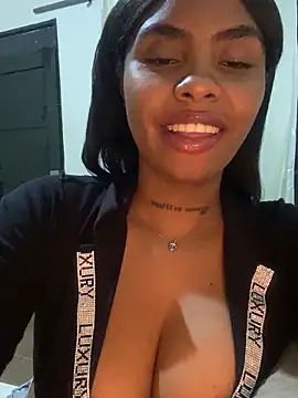 Snapshot of Itanydiorr chatting on 10, 10, 2025 Itanydiorr online show from 10, 10, 2025