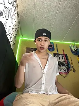 lyan t2 online show from 23, 10, 2025