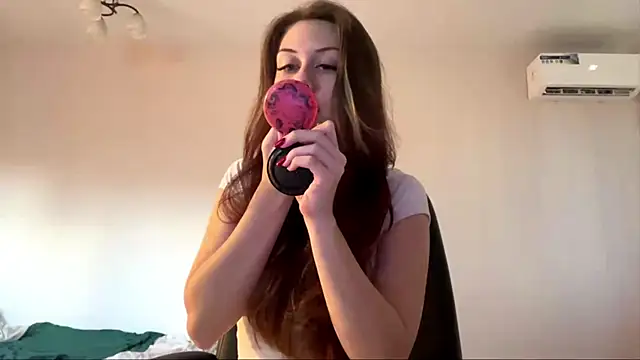 Nayra flash online show from 20, 10, 2025