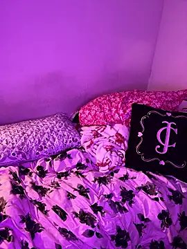 ThiccAndThick online show from 6, 1, 2026