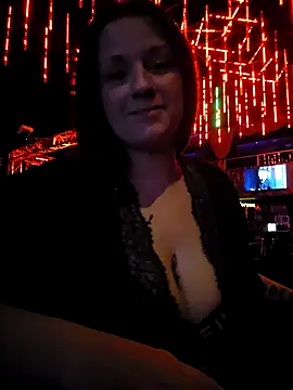 Snapshot of lexy-ray chatting on 25, 10, 2025 lexy-ray online show from 25, 10, 2025