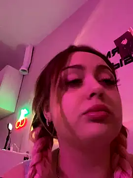 KellyMoors online show from 27, 11, 2025