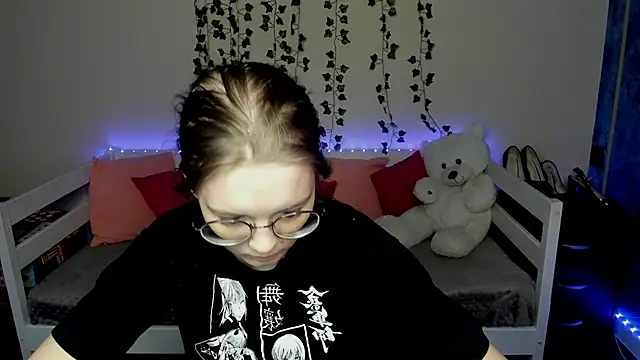 shy elina01 online show from 15, 10, 2025