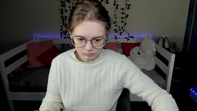 shy elina01 online show from 22, 10, 2025