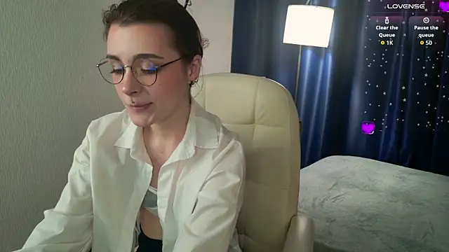 Snapshot of ElizabethMilller_ chatting on 13, 6, 2026 ElizabethMilller online show from 13, 6, 2026