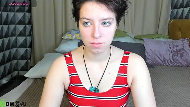 Sara Frayer online show from 11, 11, 2025