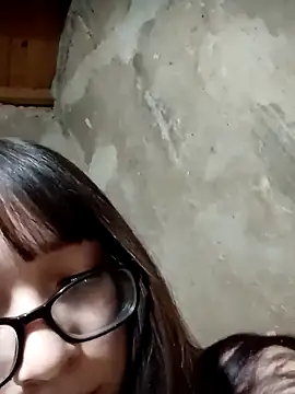 Snapshot of miaahot69 chatting on 7, 10, 2025 miaahot69 online show from 7, 10, 2025