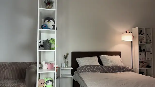 yourlittlesunrise  online show from 23, 3, 2026