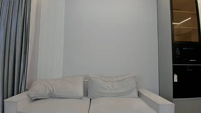 Snapshot of angel_soo chatting on 4, 12, 2025 angel soo online show from 4, 12, 2025