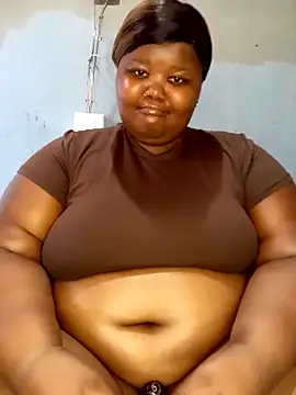 LadyBear2002 online show from 10, 10, 2025