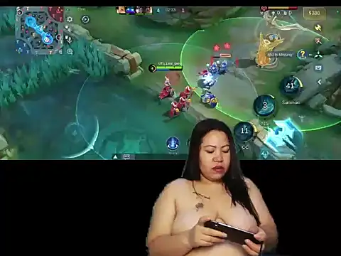 Snapshot of TeaseNPlease_13 chatting on 18, 3, 2026 TeaseNPlease 13 online show from 18, 3, 2026