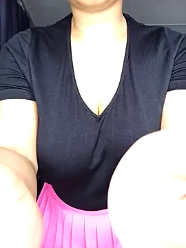 Snapshot of Sultrytits6 chatting on 27, 10, 2025 Sultrytits6 online show from 27, 10, 2025