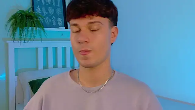 Snapshot of LiamThunder05_ chatting on 16, 10, 2025 LiamThunder05  online show from 16, 10, 2025