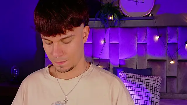 Snapshot of LiamThunder05_ chatting on 30, 10, 2025 LiamThunder05  online show from 30, 10, 2025