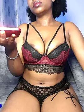 cocoluvx online show from 25, 11, 2025