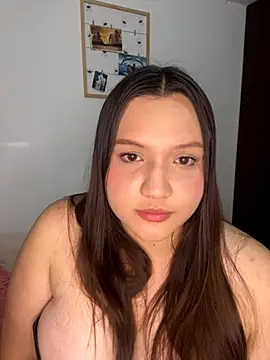 Snapshot of LunaScarleth chatting on 6, 10, 2025 LunaScarleth online show from 6, 10, 2025