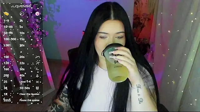 Snapshot of Mona_Esty chatting on 2, 7, 2026 Mona Esty online show from 2, 7, 2026