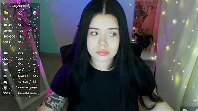 Snapshot of Mona_Esty chatting on 3, 7, 2026 Mona Esty online show from 3, 7, 2026