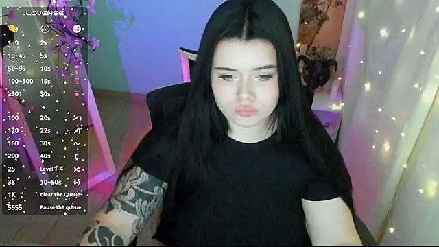 Snapshot of Mona_Esty chatting on 10, 7, 2026 Mona Esty online show from 10, 7, 2026