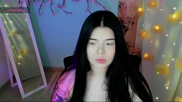 Snapshot of Mona_Esty chatting on 5, 8, 2026 Mona Esty online show from 5, 8, 2026