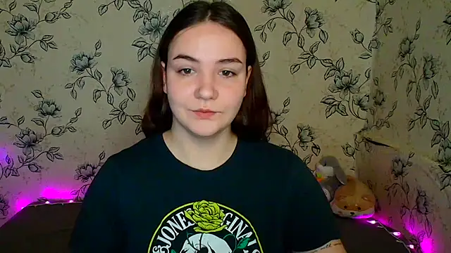 OliviaMontgommery online show from 15, 4, 2026