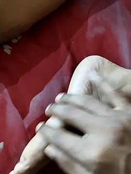 Aditi1996 online show from 3, 11, 2025