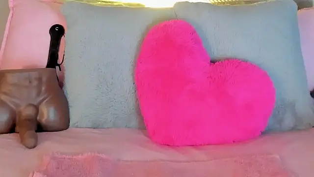  victoriaa  lois online show from 11, 11, 2025