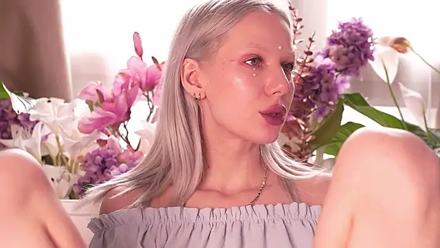 RanyThomson online show from 15, 11, 2025