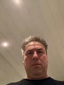 Sklavekay online show from 2, 11, 2025