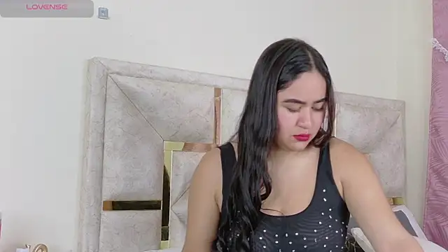 Mia belmontt online show from 22, 10, 2025