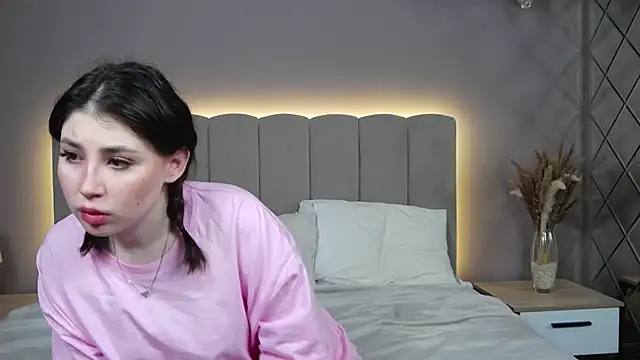 DianaMello online show from 19, 10, 2025