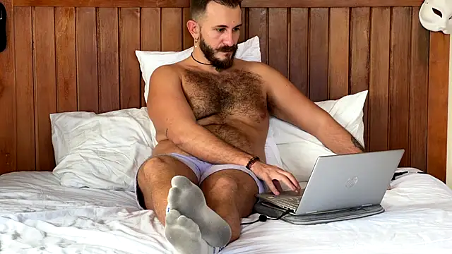 Snapshot of mrmaxiy chatting on 24, 7, 2026 mrmaxiy online show from 24, 7, 2026