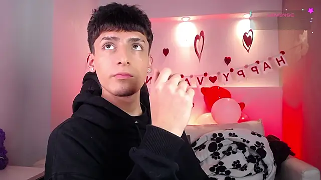 MateoMitchell online show from 16, 2, 2026