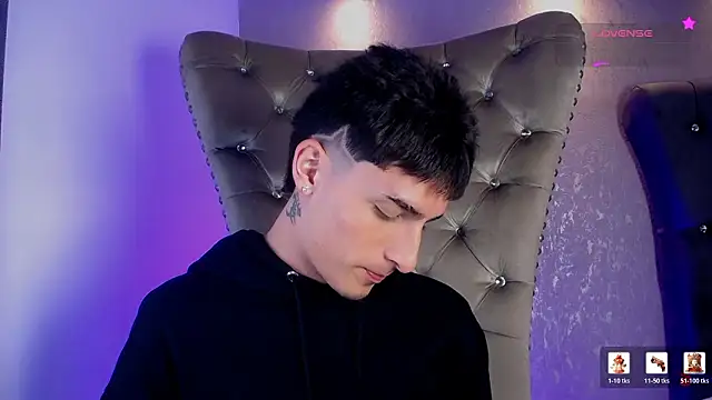 MateoMitchell online show from 24, 2, 2026